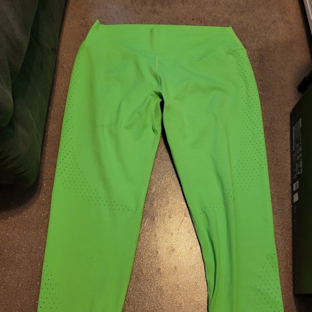 Buffbunny Neon Green Laser cut leggings XL